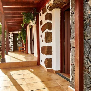 https://luz-de-aroa.in-canary-islands.com
